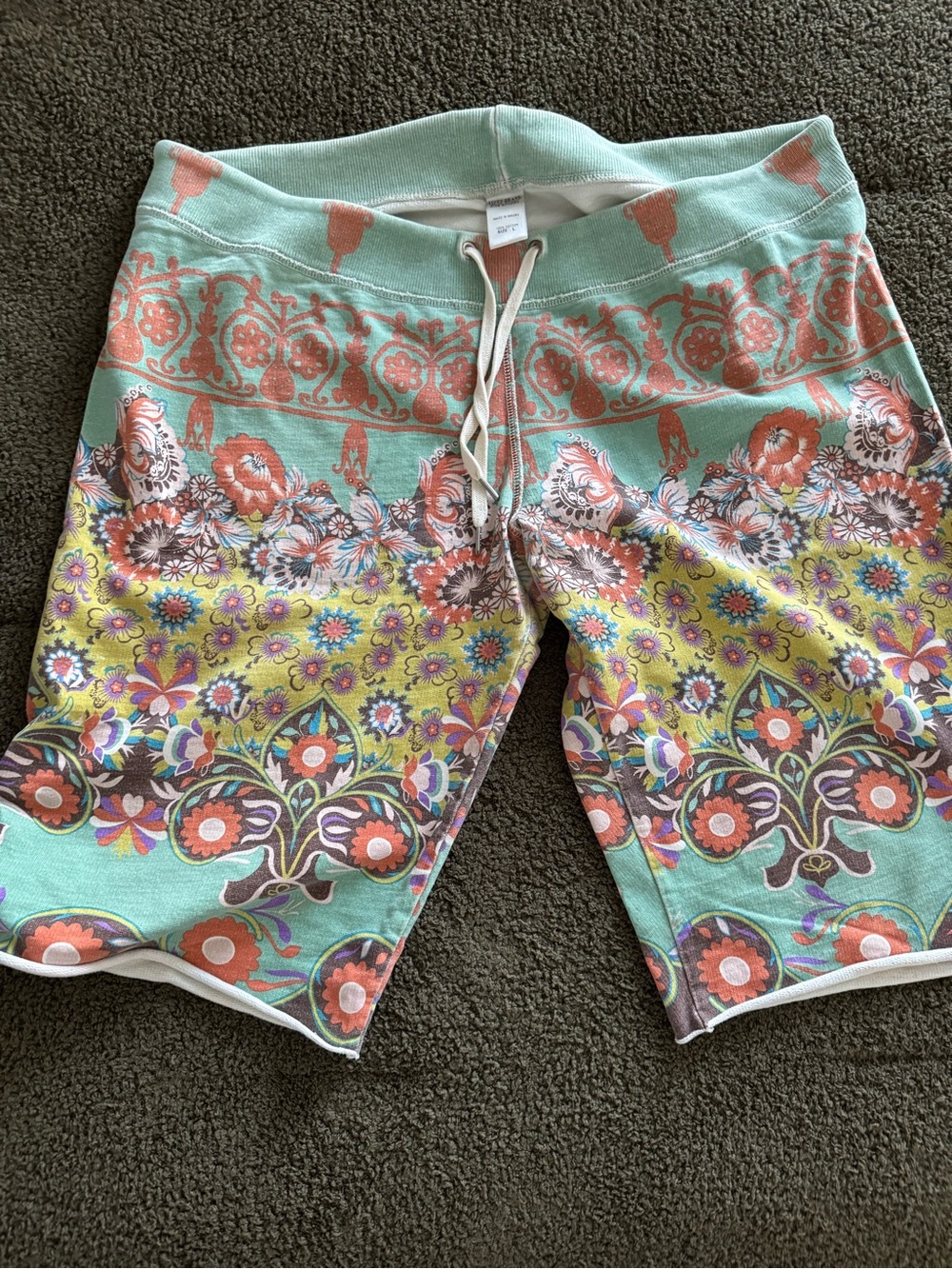 Lucky Brand Mint & Coral Floral Patterned Sweat Shorts